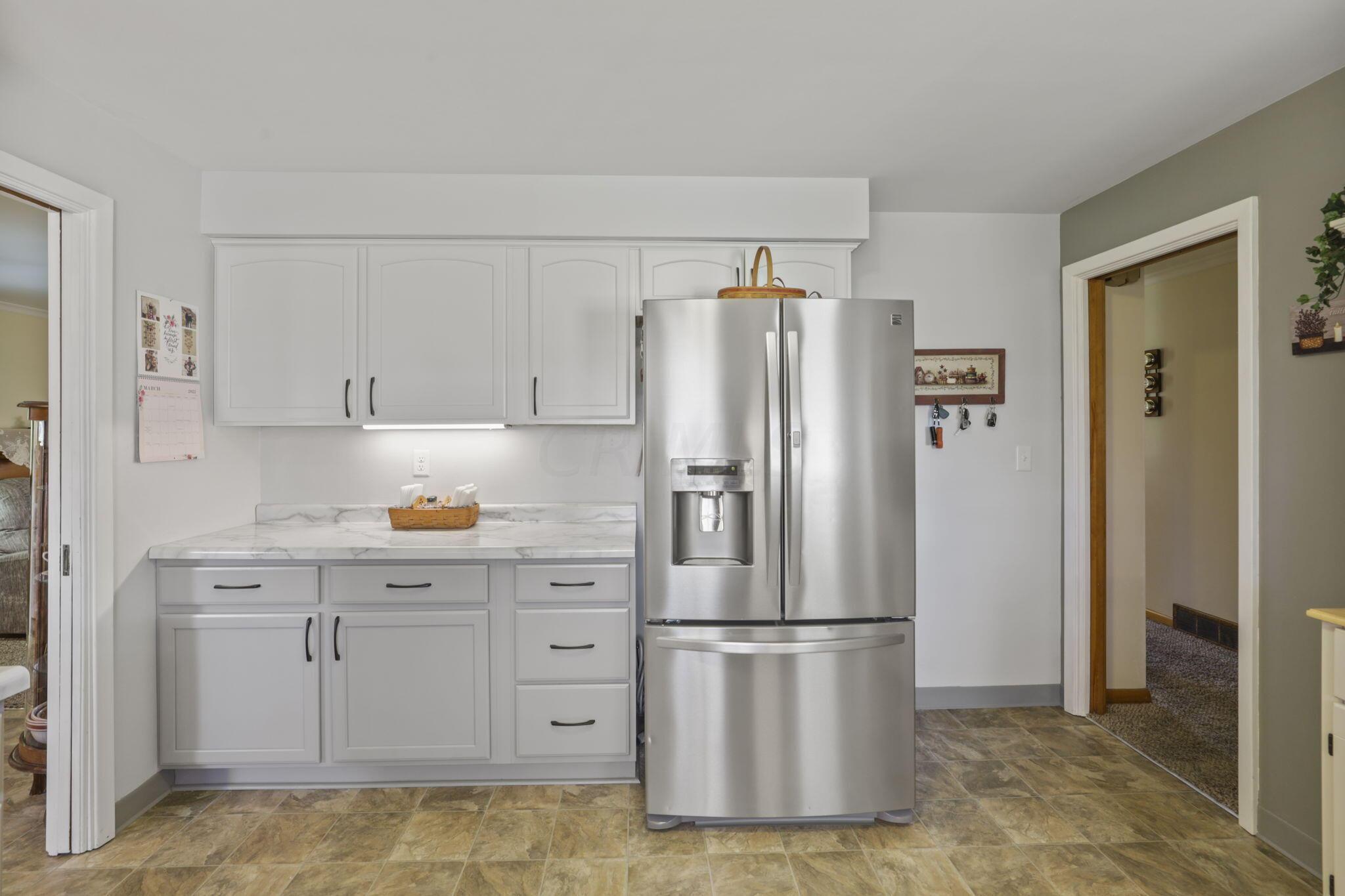 204 Boving Road Lancaster, OH 43130 - Photo 15 of 56 Kitchen