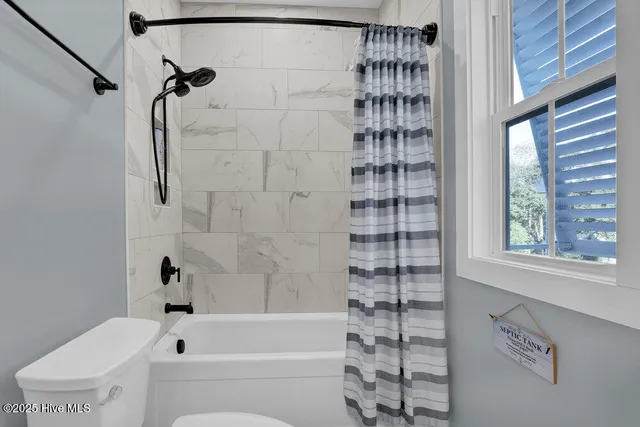 $715,000 | 504 Creek Drive, Hampstead, NC 28443