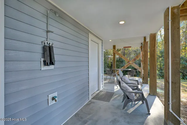 $715,000 | 504 Creek Drive, Hampstead, NC 28443