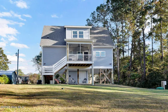 $715,000 | 504 Creek Drive, Hampstead, NC 28443
