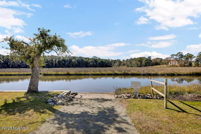 $715,000 | 504 Creek Drive, Hampstead, NC 28443