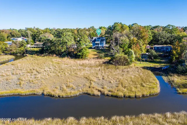 $715,000 | 504 Creek Drive, Hampstead, NC 28443