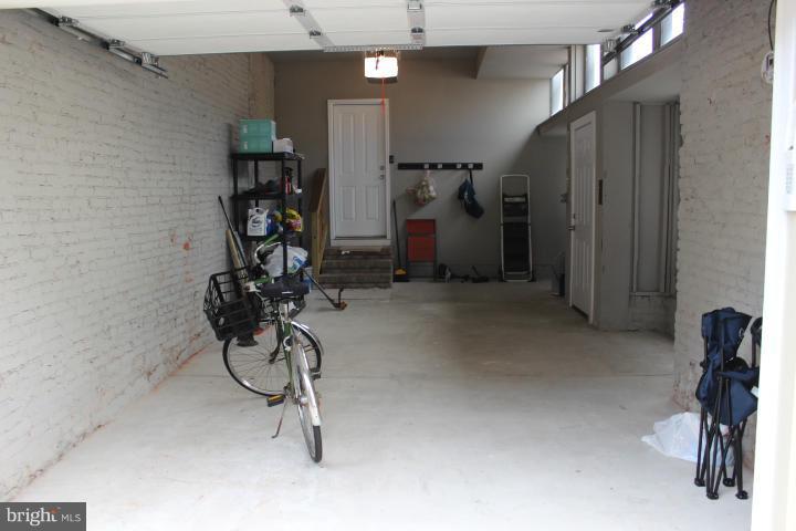 101 Rochester Place Baltimore, MD 21224 - Photo 4 of 20 26 x 15 GARAGE