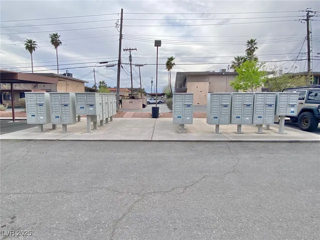 $750 | 3712 Royal Crest Street, Unit 8, Las Vegas, NV 89119