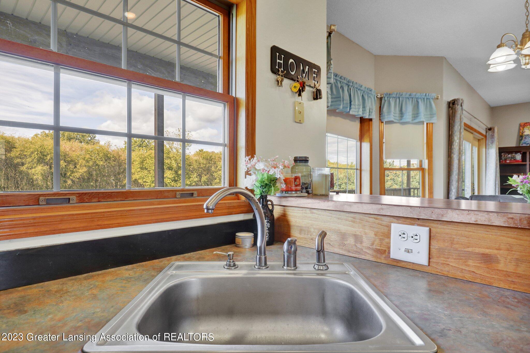 2614 South Edgar Road Mason, MI 48854 - Photo 15 of 53 Kitchen