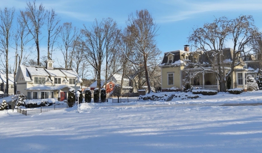 36 Maple Street Wilbraham, MA 01095 - Photo 3 of 41