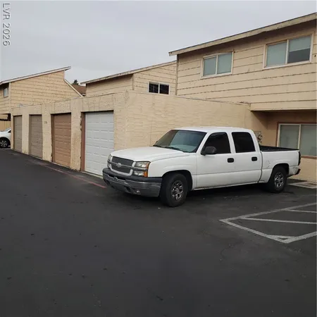 $780 | 5126 Golden Lane, Unit A, Las Vegas, NV 89119
