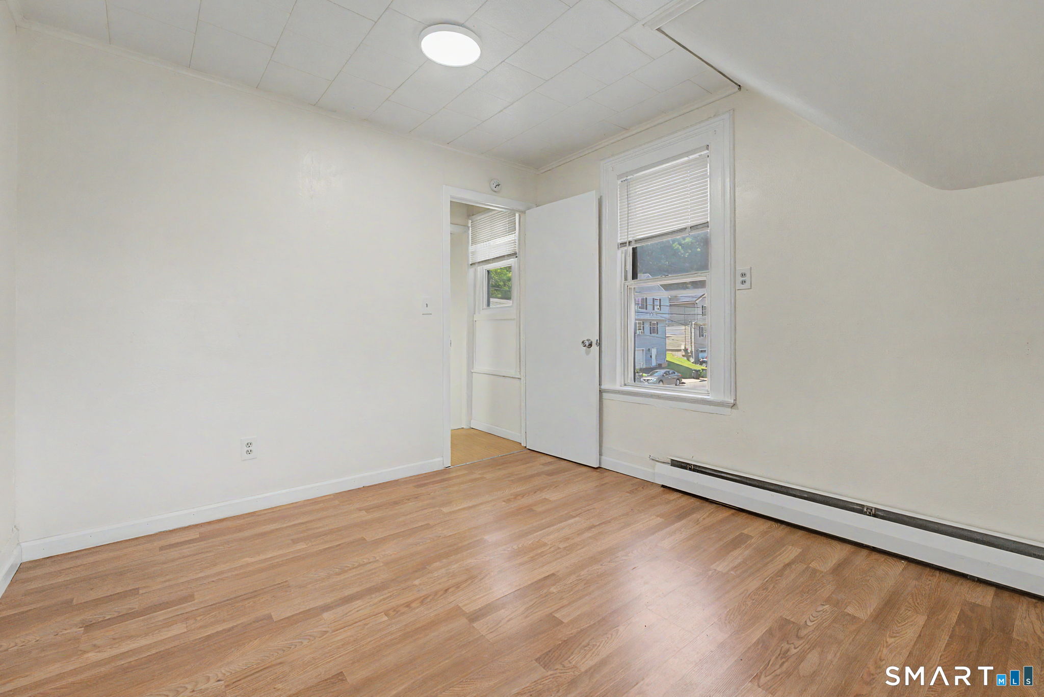 52 Alder Street Waterbury, CT 06708 - Photo 14 of 40