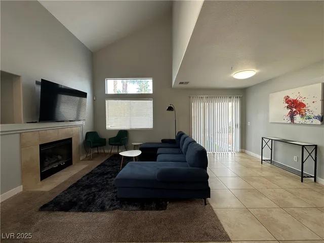$2,195 | 8322 Montgomery Street, Las Vegas, NV 89123