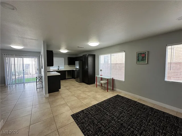 $2,195 | 8322 Montgomery Street, Las Vegas, NV 89123