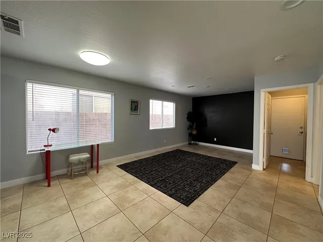 $2,195 | 8322 Montgomery Street, Las Vegas, NV 89123