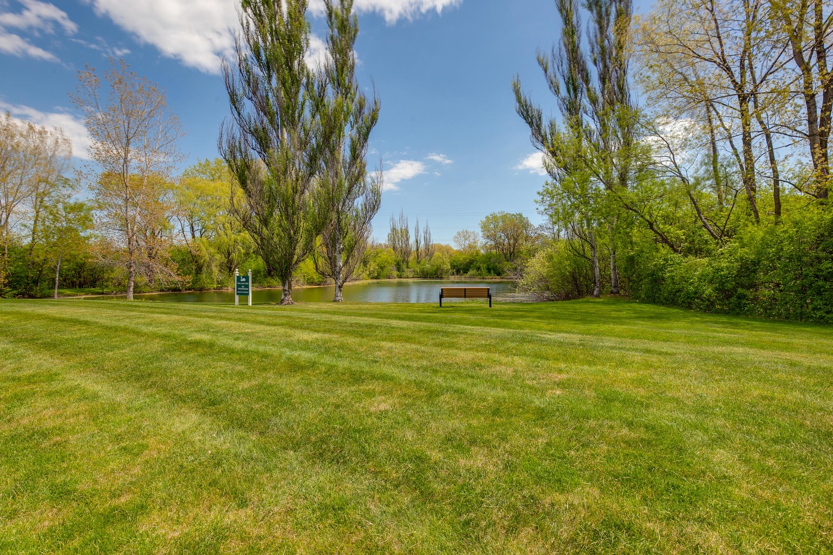 920 Symphony Drive Lake Forest, IL 60045 - Photo 4 of 28 a view of a park