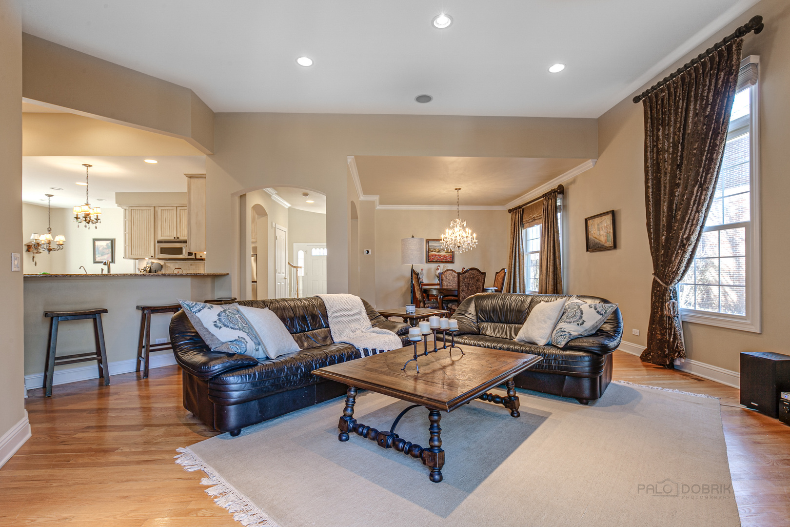 920 Symphony Drive Lake Forest, IL 60045 - Photo 9 of 28 a living room with furniture and a large window