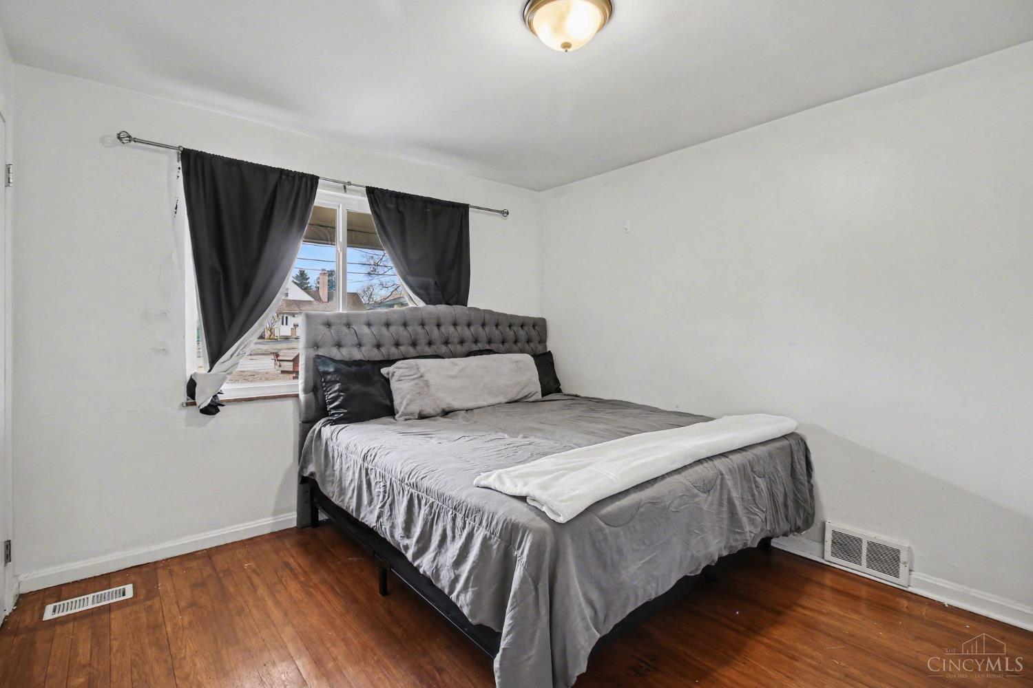6724 Cheviot Road Cincinnati, OH 45247 - Photo 13 of 33 Gallery Image 13