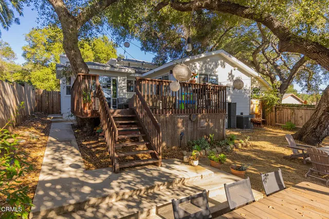a view of outdoor space yard and patio