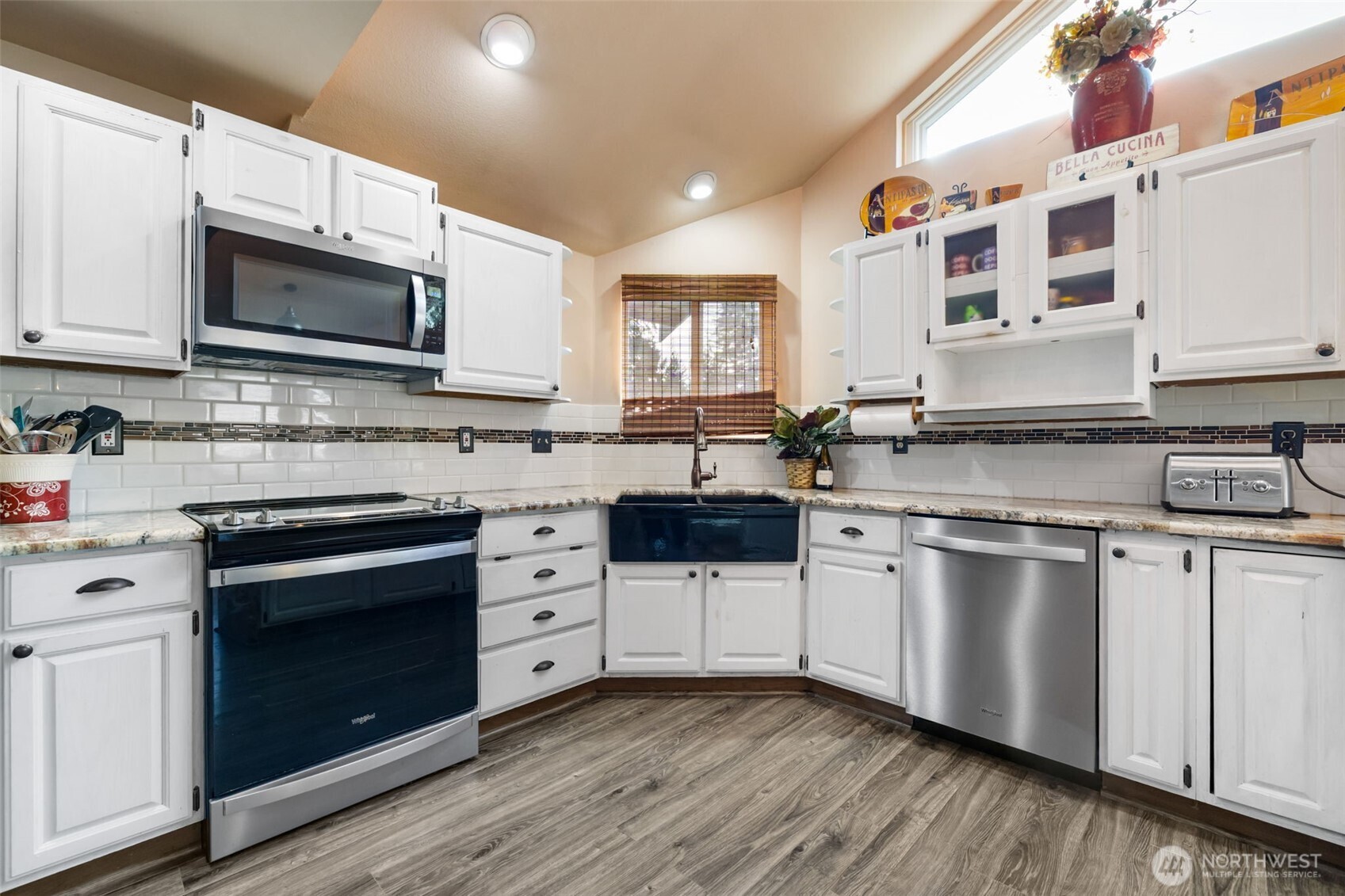 13300 Stoney Ridge Lane Southwest Port Orchard, WA 98367 - Photo 9 of 40