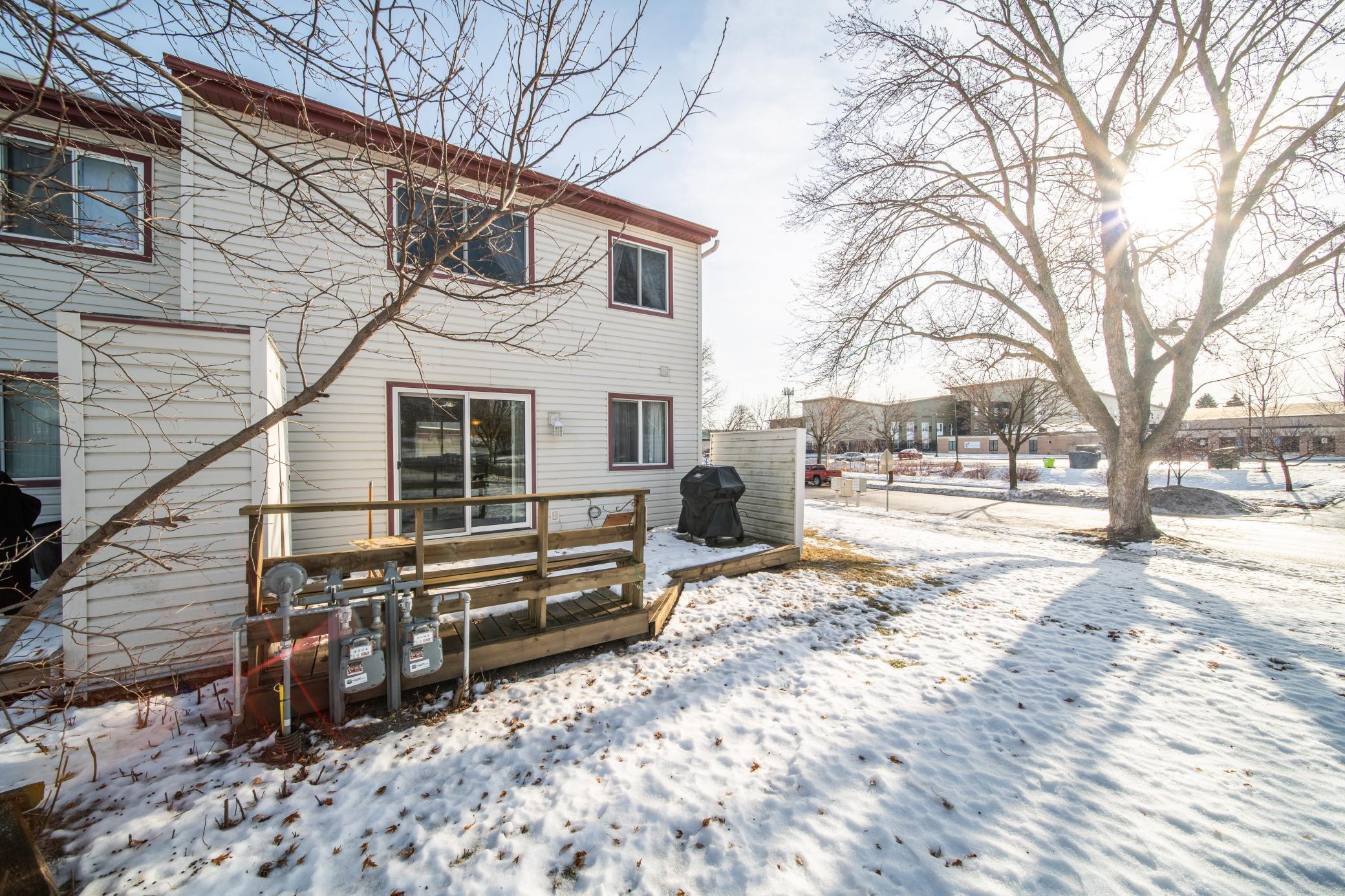 907 40th Street Northwest Rochester, MN 55901 - Photo 42 of 59