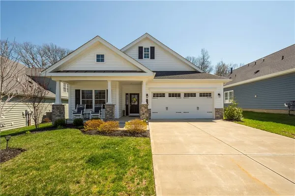 $575,000 | 6067 Liberty Boulevard, Gibsonia, PA 15044