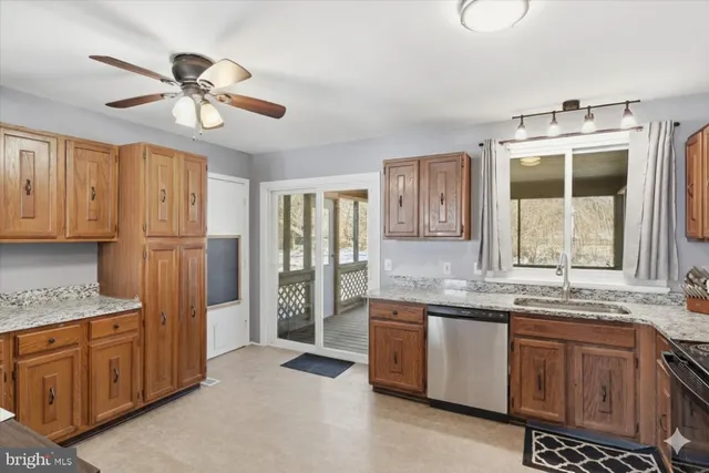 $305,000 | 1360 Wandering Way, Harrisburg, PA 17110