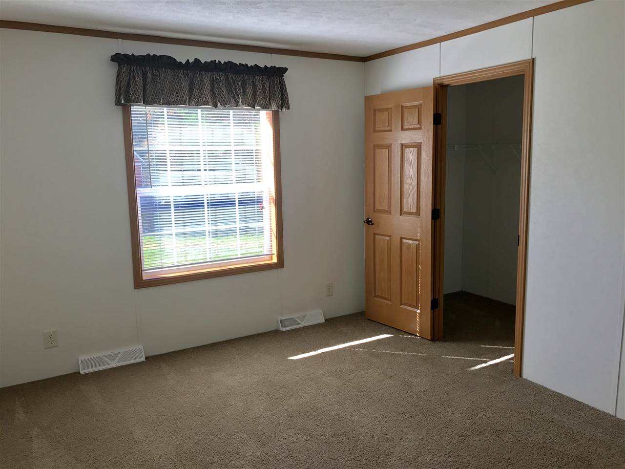 35 Dustin Heights Road Claremont, NH 03743 - Photo 15 of 21 Gallery Image 15