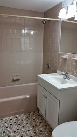 366 Elliot Street, Unit 1 Newton, MA 02464 - Photo 3 of 5