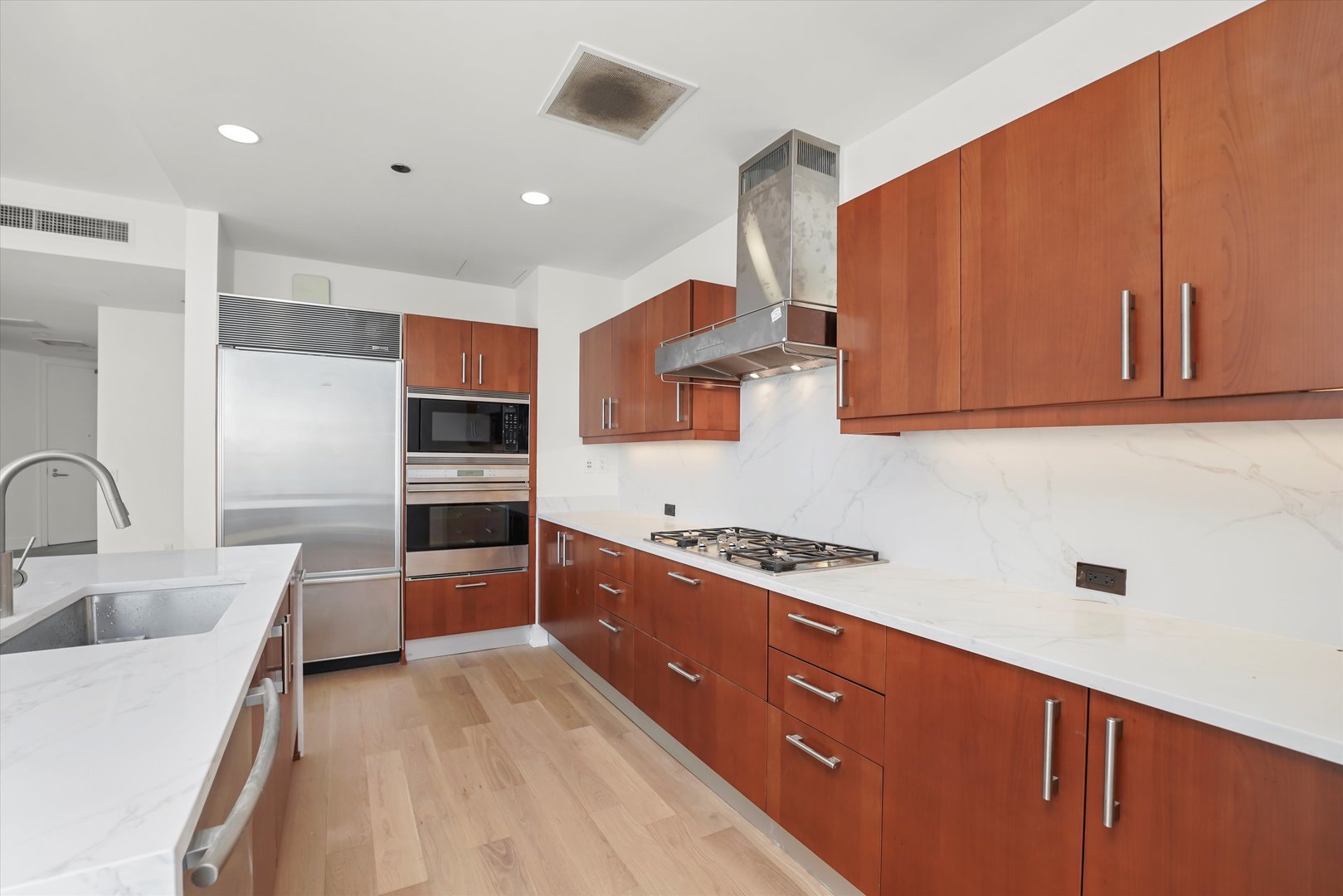 401 North Wabash Avenue, Unit 72F Chicago, IL 60611 - Photo 5 of 25