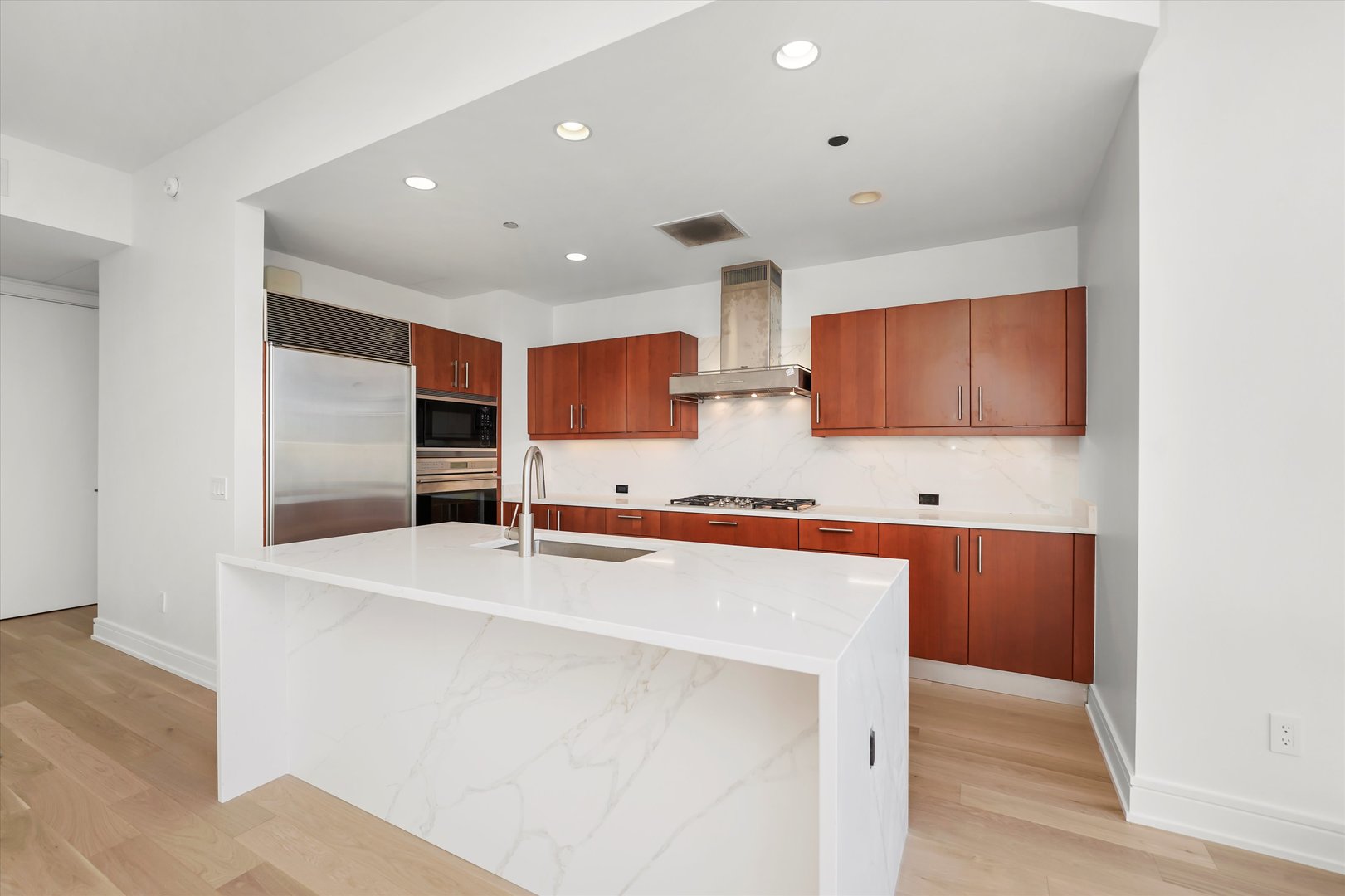 401 North Wabash Avenue, Unit 72F Chicago, IL 60611 - Photo 6 of 25