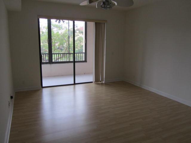 7546 La Paz Boulevard, Unit 201 Boca Raton, FL 33433 - Photo 6 of 10 Additional Photo