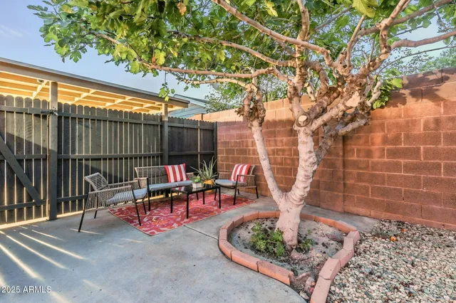 $3,500 | 450 West Mulberry Drive, Phoenix, AZ 85013