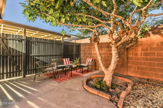 $3,500 | 450 West Mulberry Drive, Phoenix, AZ 85013