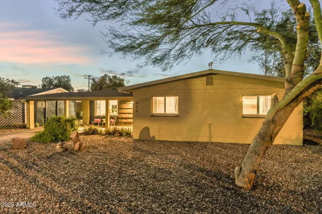 $3,500 | 450 West Mulberry Drive, Phoenix, AZ 85013