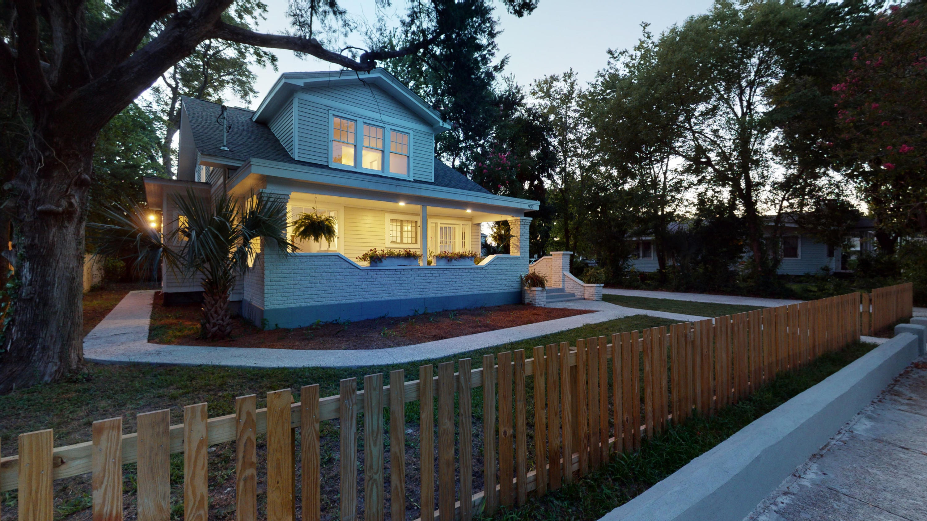 939 Rutledge Avenue Charleston, SC 29403 - Photo 4 of 69 939 Interior-70