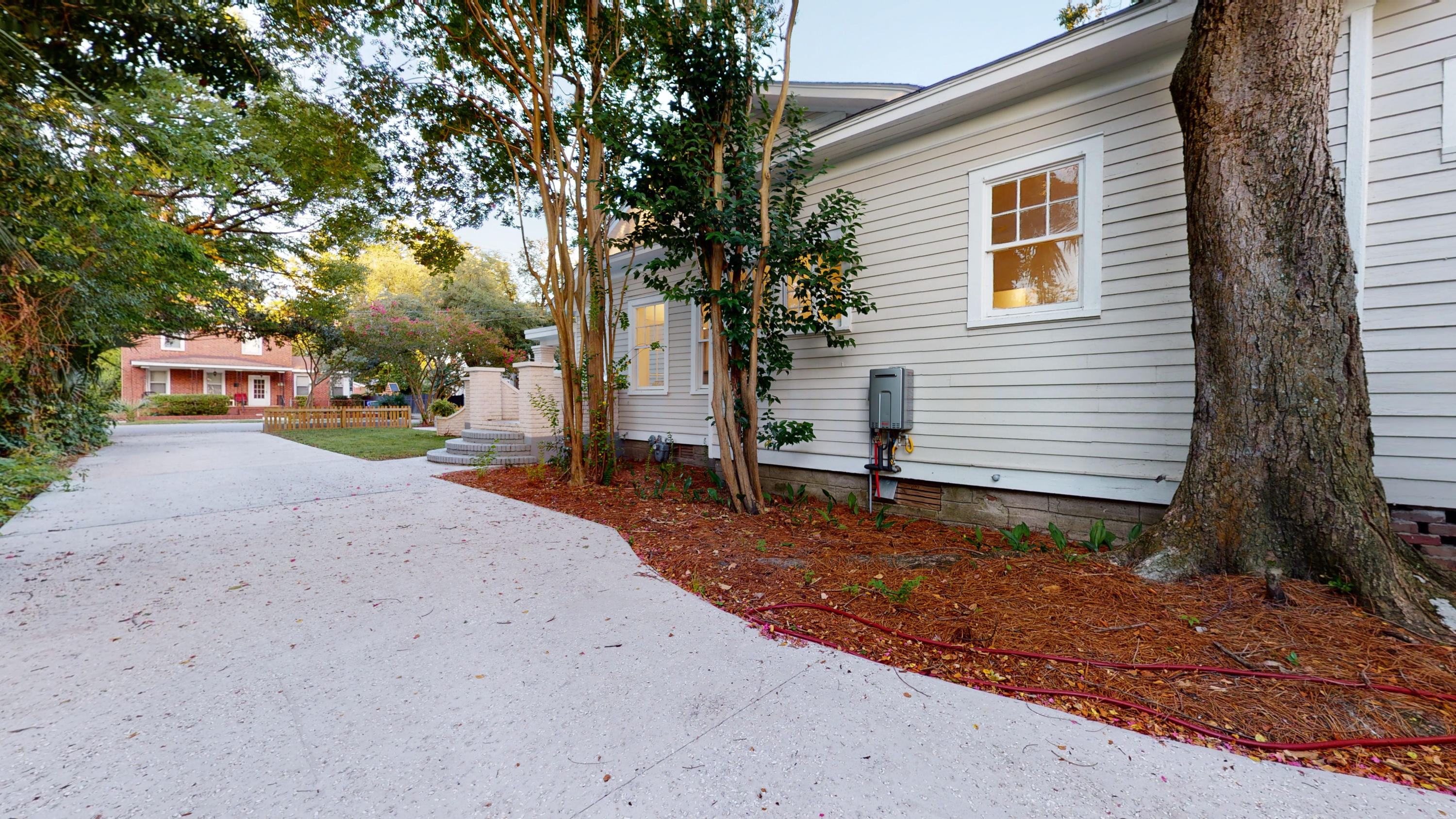 939 Rutledge Avenue Charleston, SC 29403 - Photo 64 of 69 939 Rutledge Exterior-11