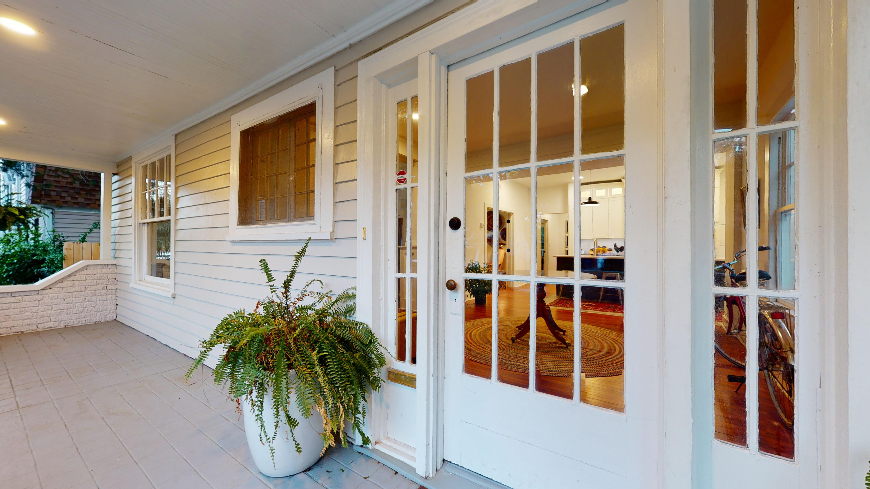 939 Rutledge Avenue Charleston, SC 29403 - Photo 10 of 69 939 Rutledge Exterior-15
