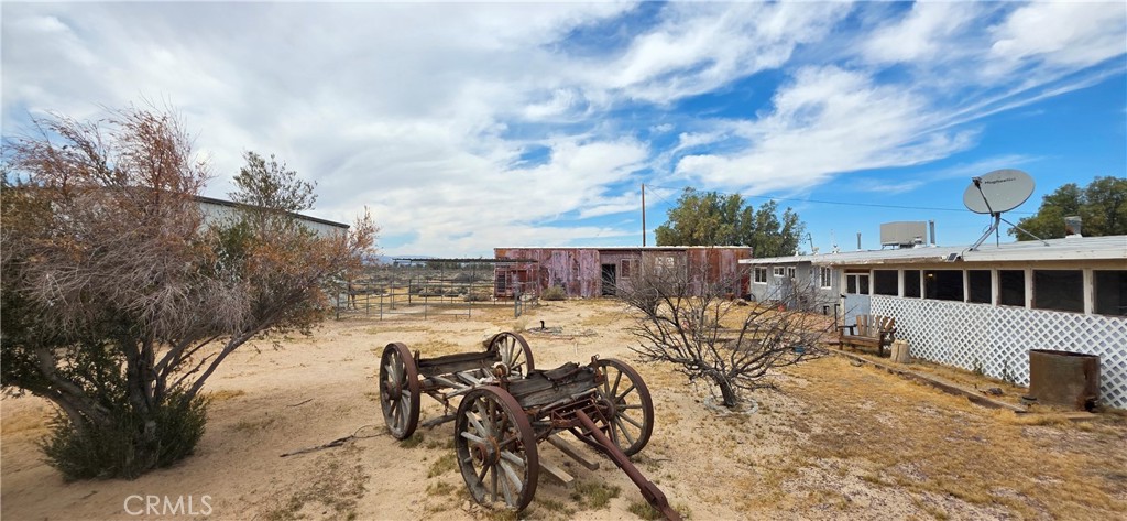 47527 Silver Valley Road Newberry Springs, CA 92365 - Photo 4 of 70