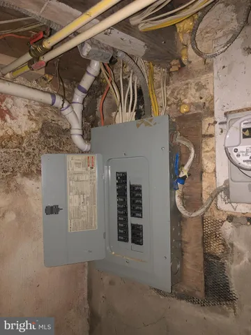 a view of a storage & utility room