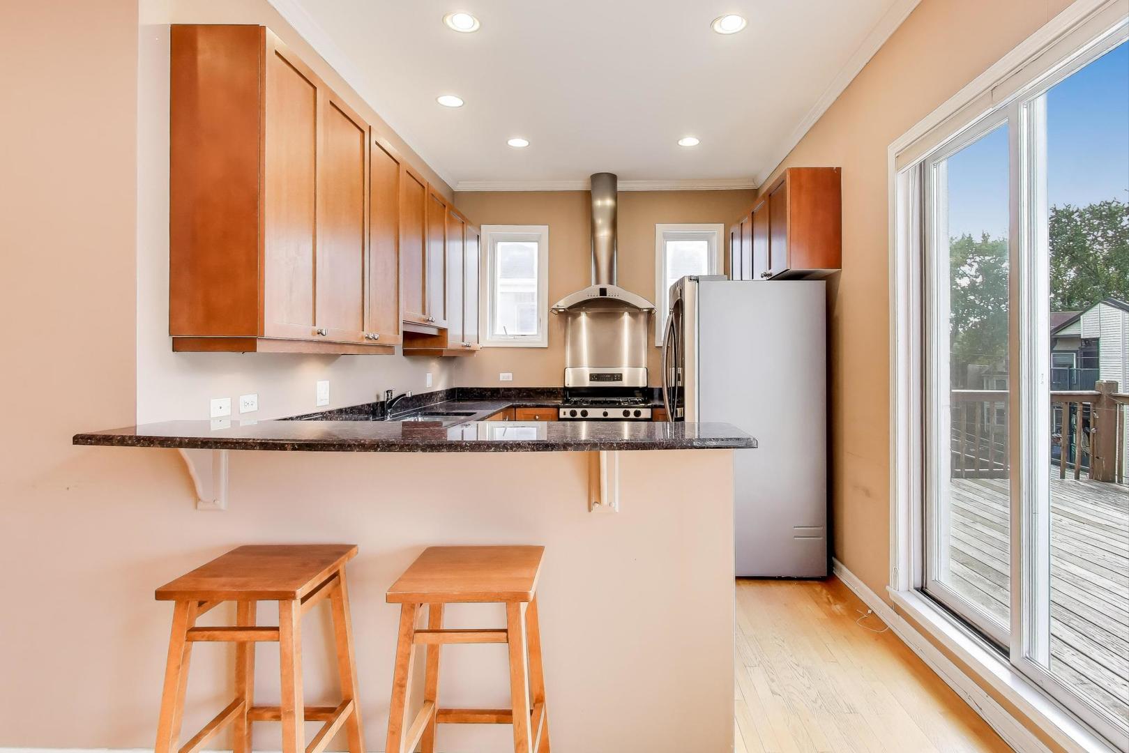 1425 West Victoria Street, Unit 3 Chicago, IL 60660 - Photo 18 of 25