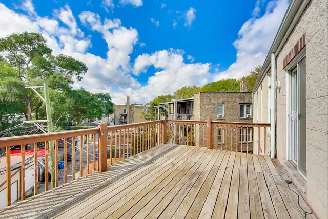 $545,000 | 1425 West Victoria Street, Unit 3, Chicago, IL 60660