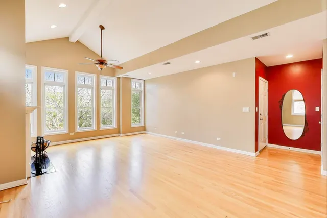 $545,000 | 1425 West Victoria Street, Unit 3, Chicago, IL 60660