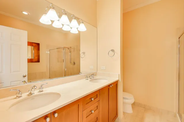 $545,000 | 1425 West Victoria Street, Unit 3, Chicago, IL 60660