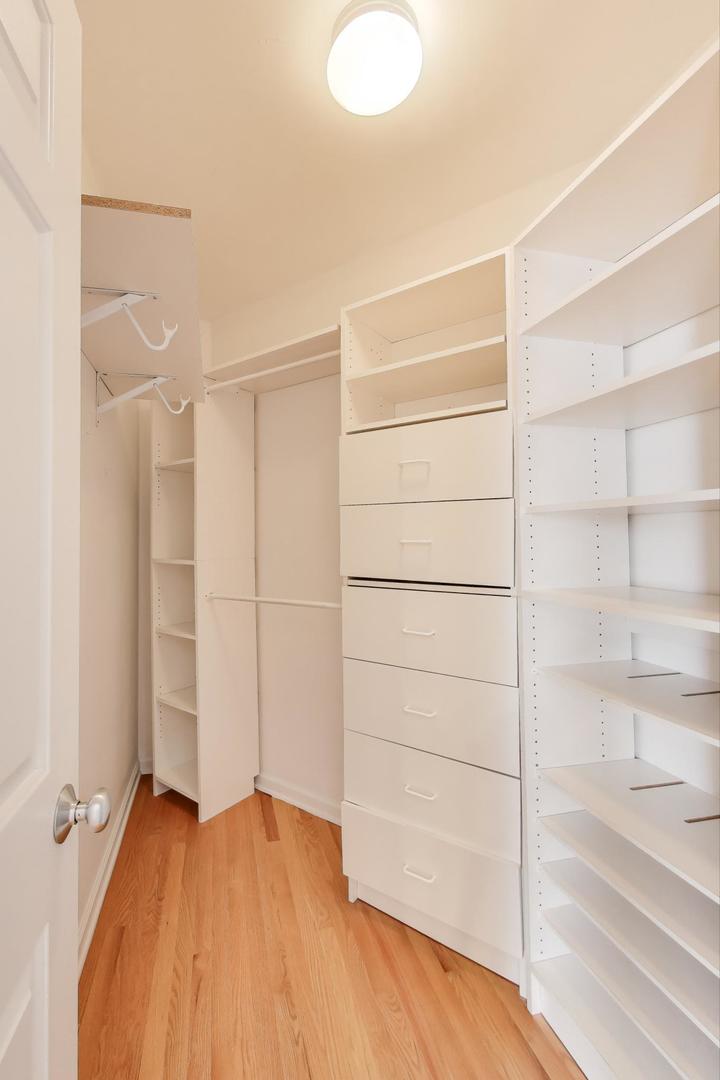 1425 West Victoria Street, Unit 3 Chicago, IL 60660 - Photo 10 of 25