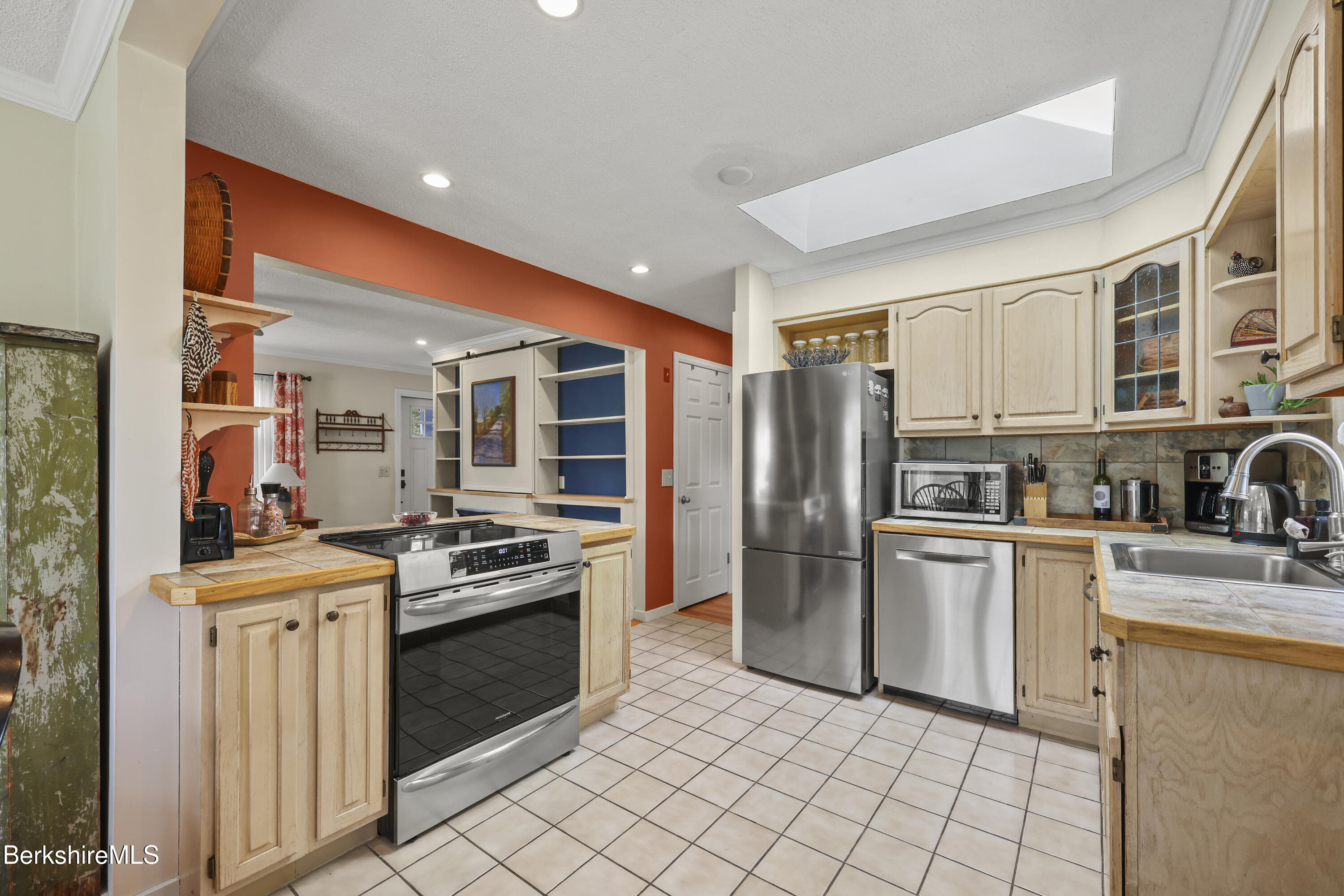 359 New Lenox Road Lenox, MA 01240 - Photo 10 of 45 kitchen