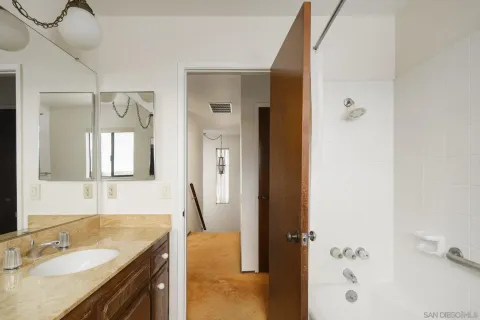 $1,745,000 | 2712 Mateo Place, Carlsbad, CA 92009