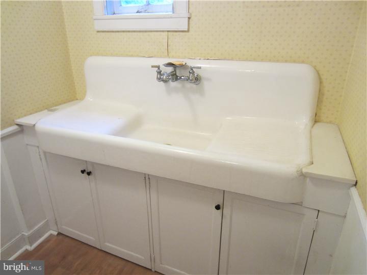 406 Wynmere Road Wynnewood, PA 19096 - Photo 6 of 14 Butler Pantry
