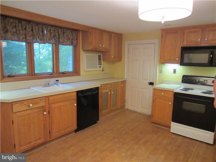 406 Wynmere Road Wynnewood, PA 19096 - Photo 9 of 14 Kitchen