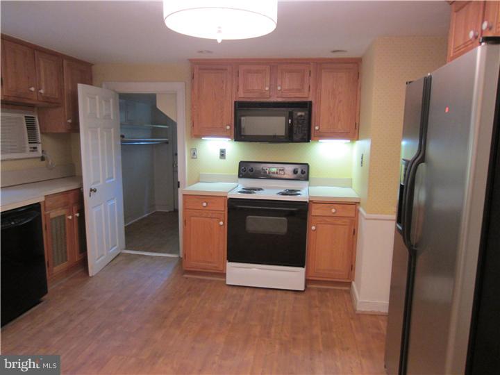 406 Wynmere Road Wynnewood, PA 19096 - Photo 10 of 14 Kitchen