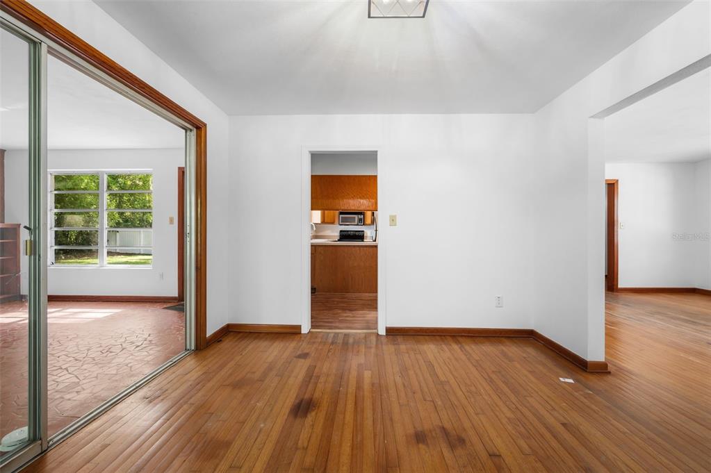3716 Southwest 6th Place Gainesville, FL 32607 - Photo 10 of 40