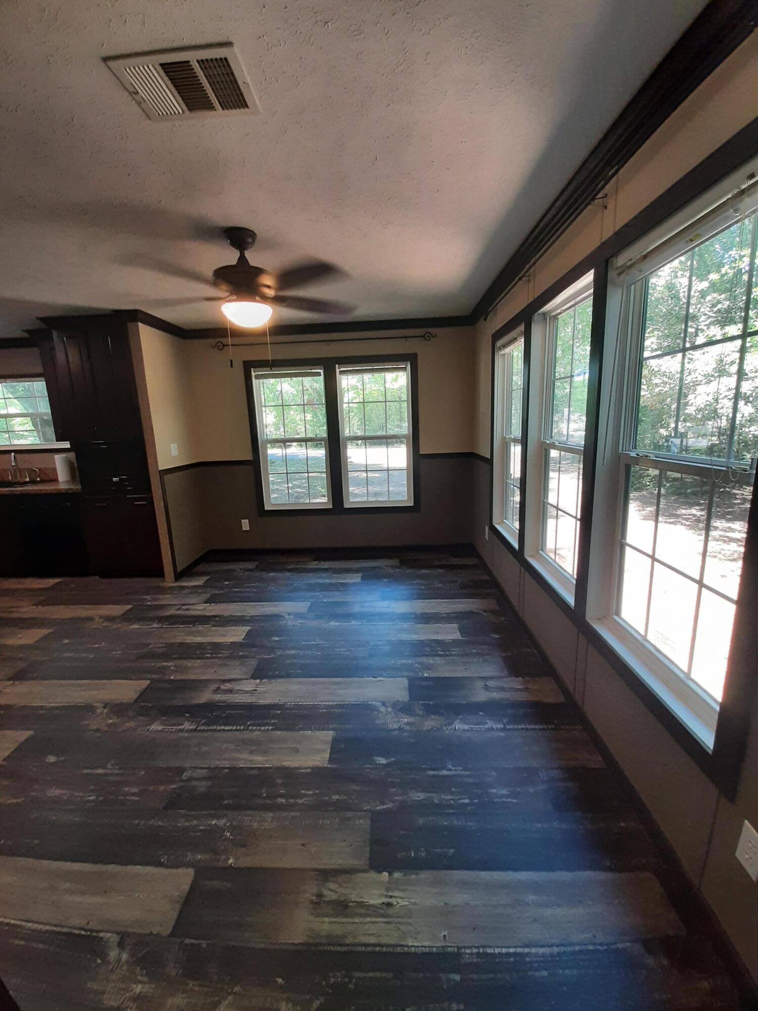 4030 Huckleberry Finn Road Milton, FL 32583 - Photo 15 of 31 h dining area