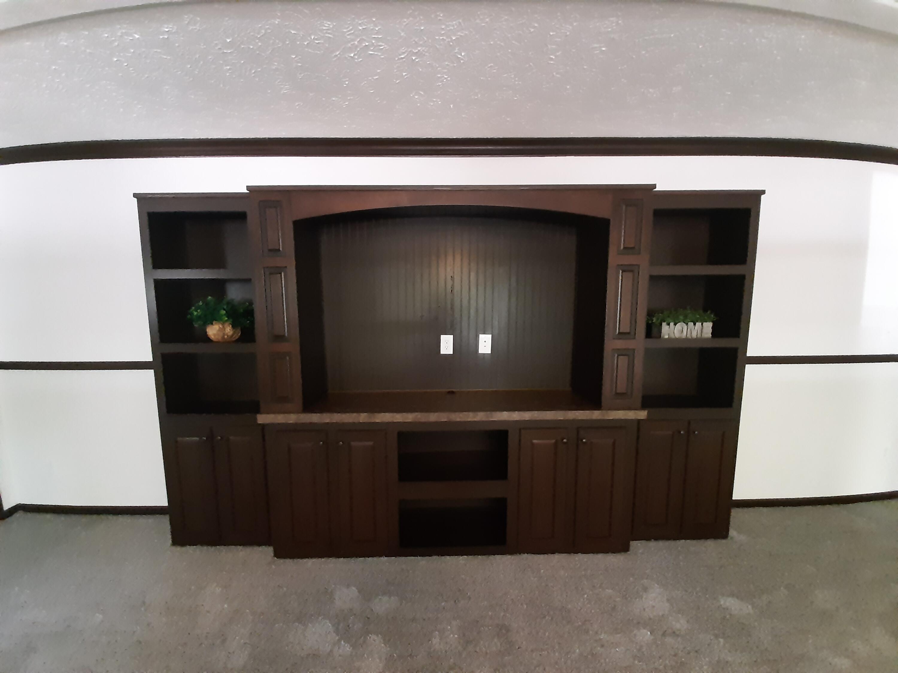 4030 Huckleberry Finn Road Milton, FL 32583 - Photo 16 of 31 h living rm entertainment