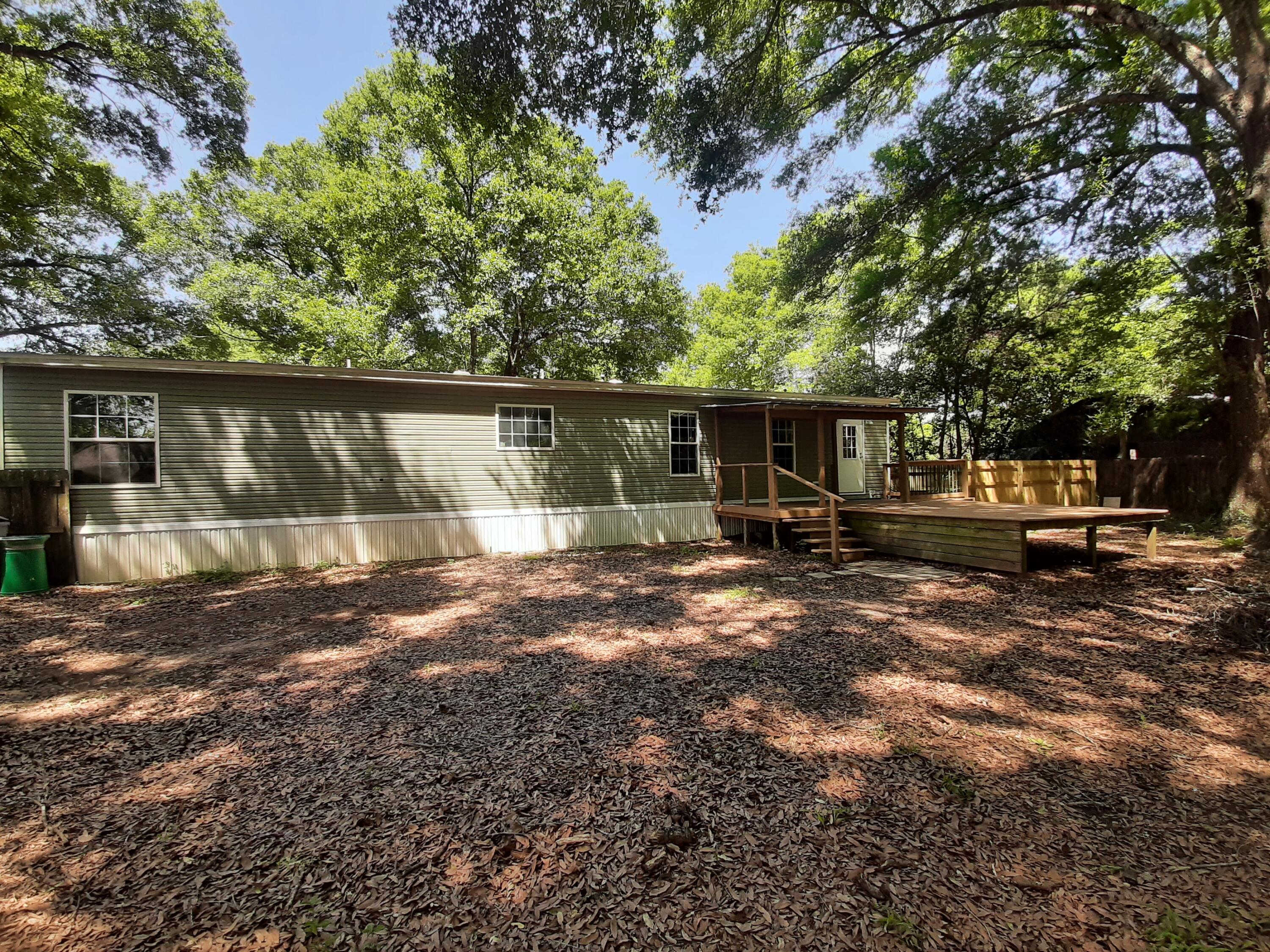4030 Huckleberry Finn Road Milton, FL 32583 - Photo 5 of 31 h back of home